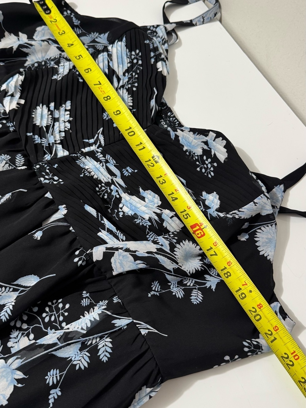 torrid smocks back whimsy Black Maxi Dress with White Floral Print - Picture 5 of 7